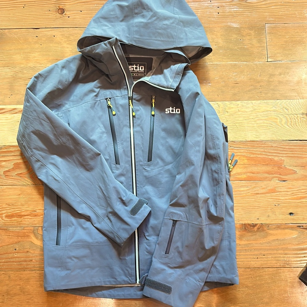 Stio Mens Environ ski/snowboard Jacket Charcoal Grey Size M